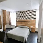 Des Pyrénées Hotel