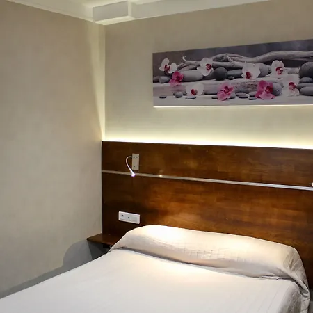 Des Pyrenees Ξενοδοχείο