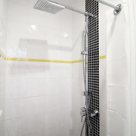 比利牛斯酒店 巴黎