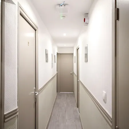 Des Pyrenees Hotell Paris