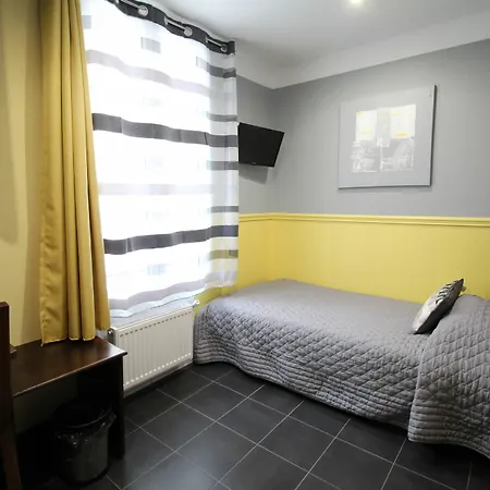 Hotel Des Pyrenees Paris
