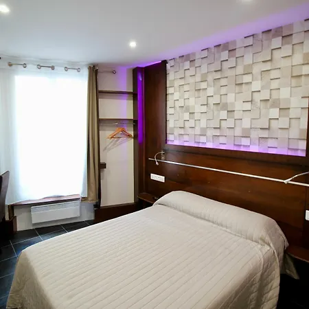 Hotel Des Pyrenees 3*