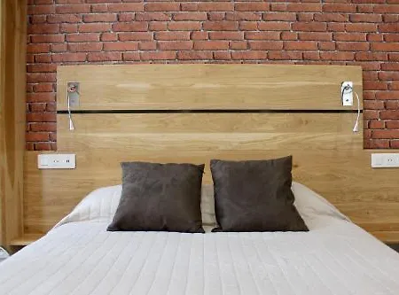 Hotell Des Pyrenees 3*