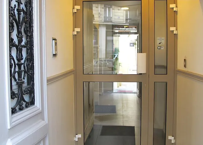 Des Pyrénées Hotel