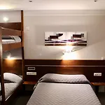 Des Pyrenees Hotel *
